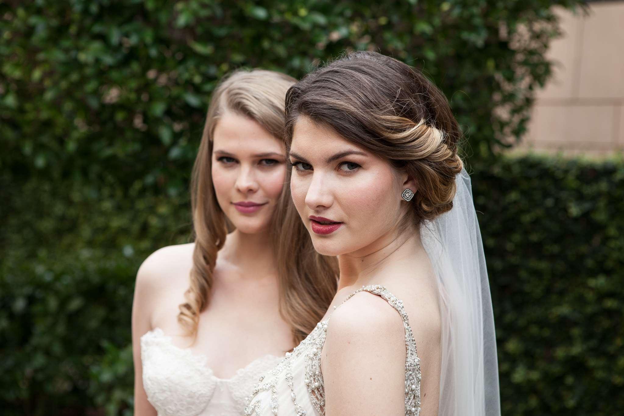Park Hyatt Melbourne Hotel Екстериор снимка Two brides at a lesbian wedding