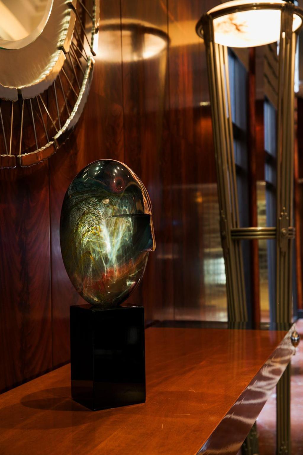 Park Hyatt Melbourne Hotel Екстериор снимка The Star of India, a large star sapphire, on display at the Natural History Museum, London
