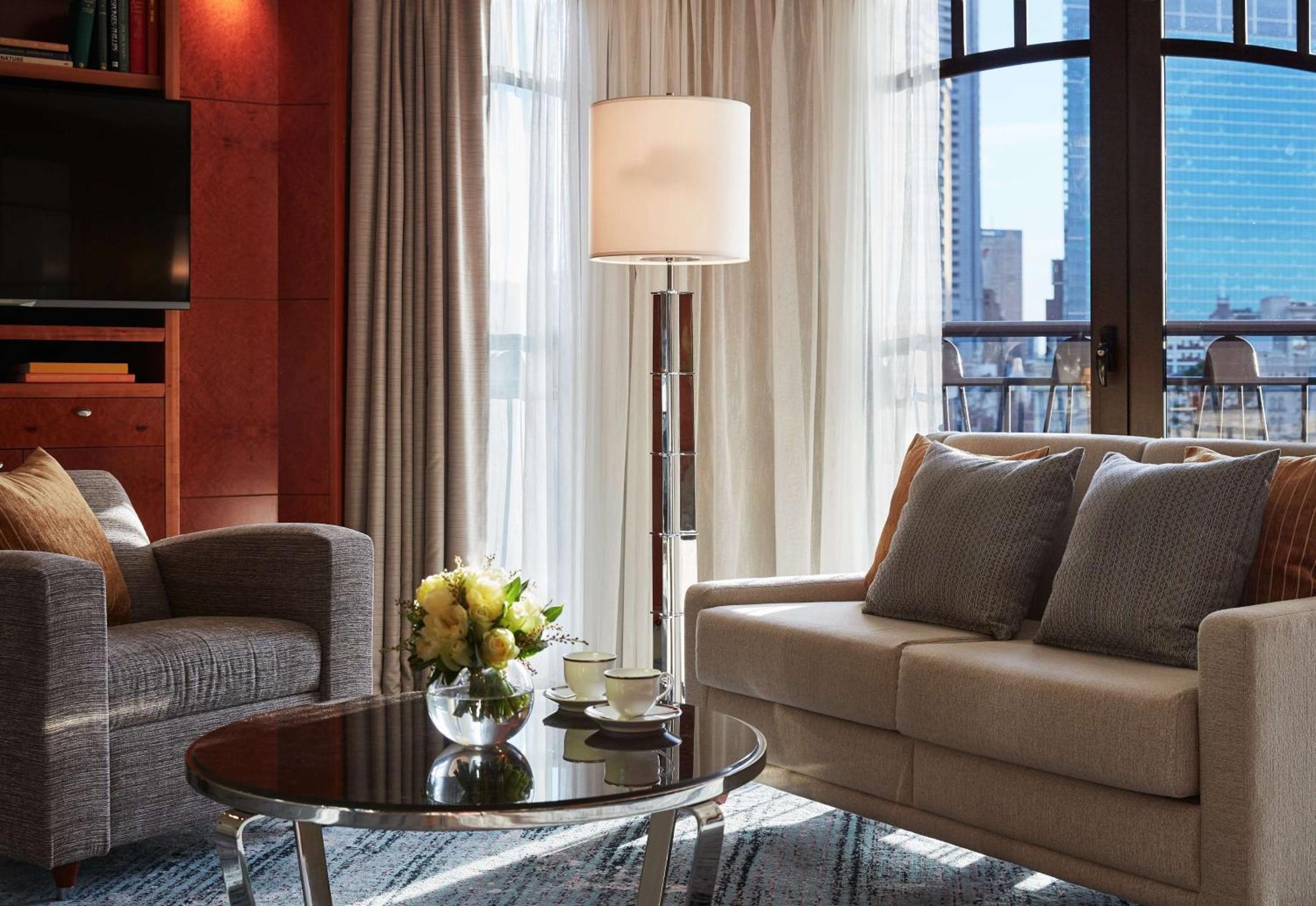 Park Hyatt Melbourne Hotel Екстериор снимка A living room at the Mandarin Oriental, New York