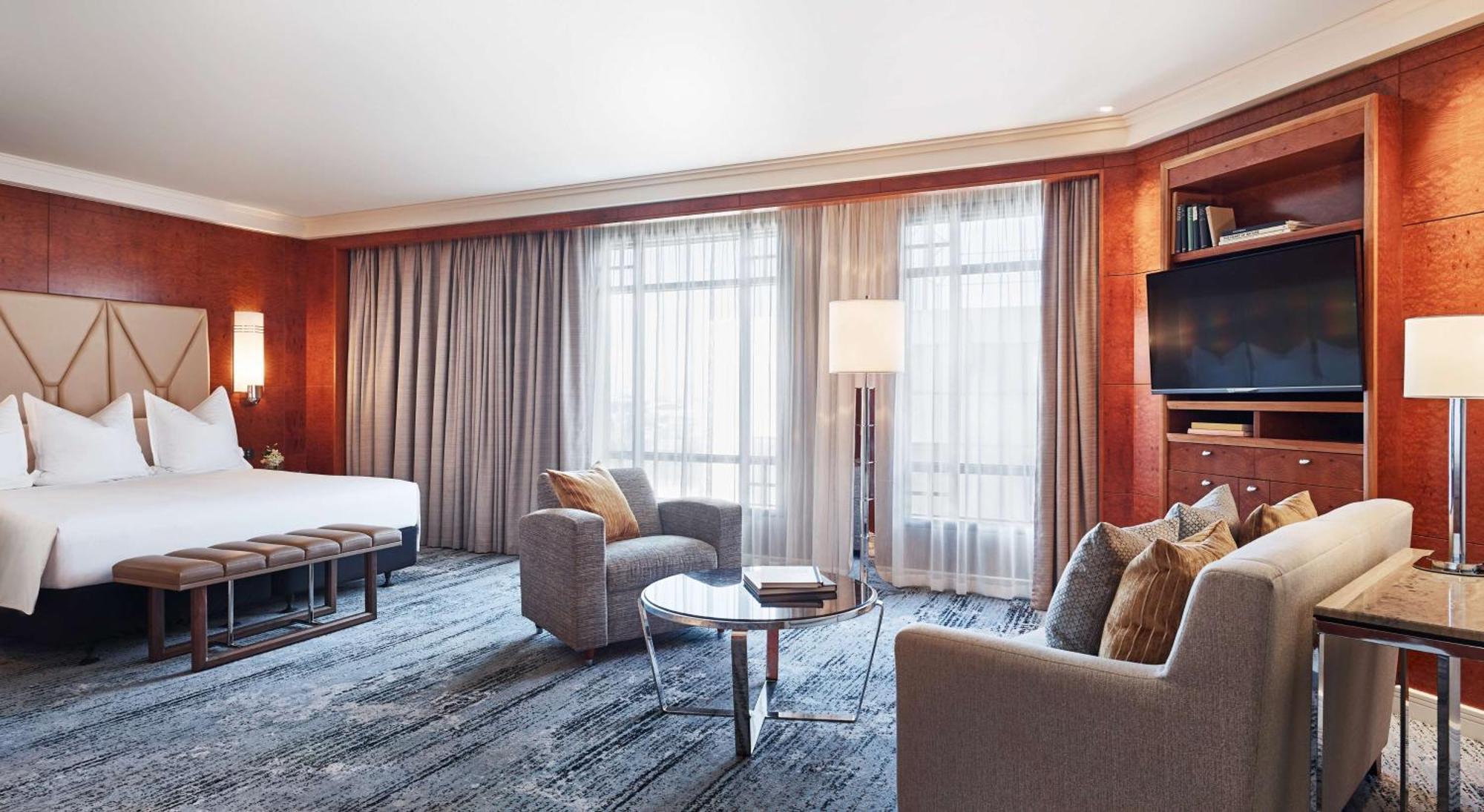 Park Hyatt Melbourne Hotel Екстериор снимка A suite at the Conrad London St. George's Wharf